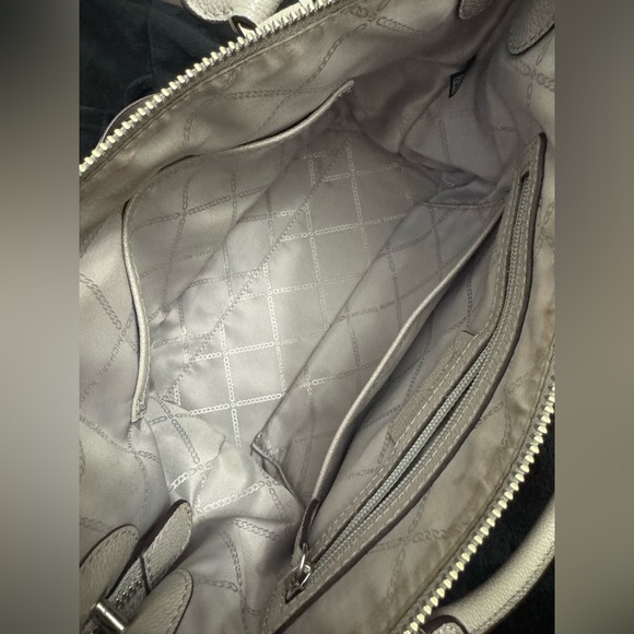 Michael Kors elephant grey pebbled Leather Handbag - Picture 9 of 11